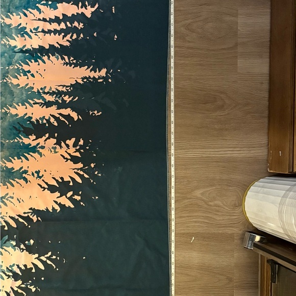 Mountain Landscape Tapestry Blanket - Picture 5 of 5